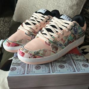 KITO Wear Sneakers-Size 8 Men-New in Box